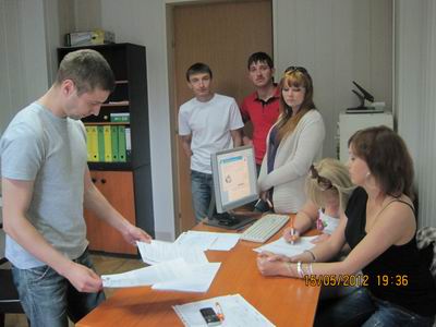 Рабочие моменты создания ППО в стенах приемной профсоюза на ул. Декабристов, 156
